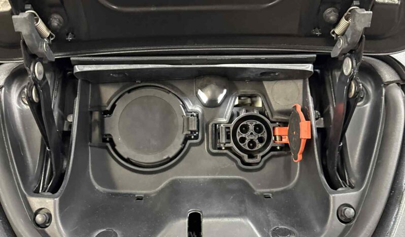 
								New 2014 Nissan Leaf full									