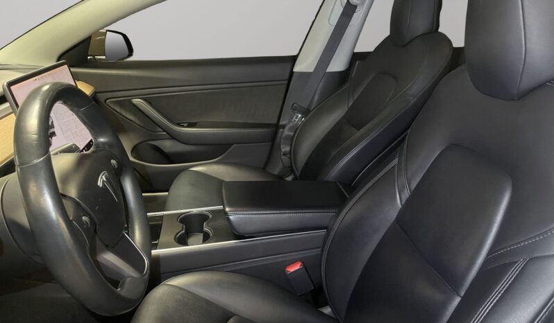 
								2019 Tesla Model 3 full									